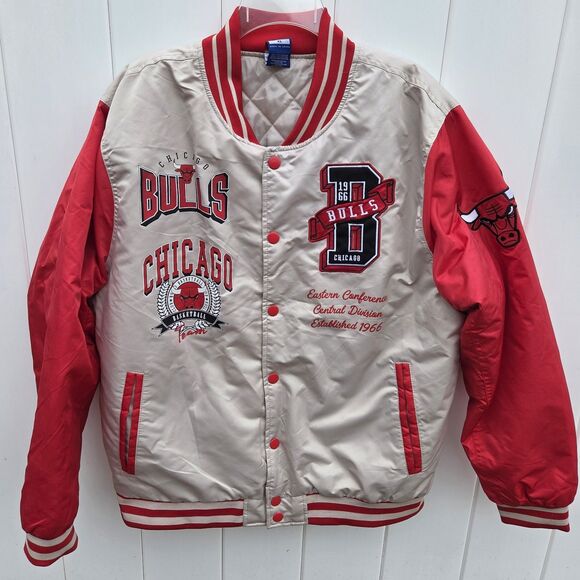 NBA Ultra Game Chicago Bulls Men's Bomber Jacket Size XL Ultra Game Authentic - Picture 1 of 16